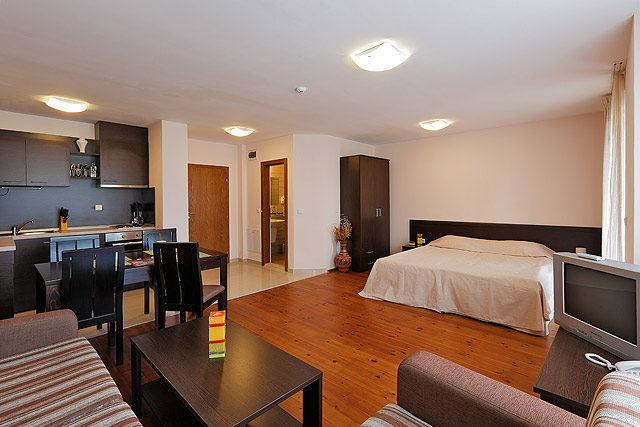 Hotel Grand Montana