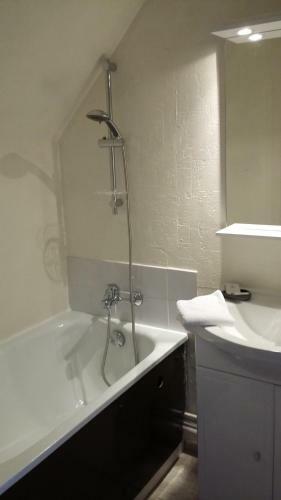 Hotel H�tel La Voile Bleue