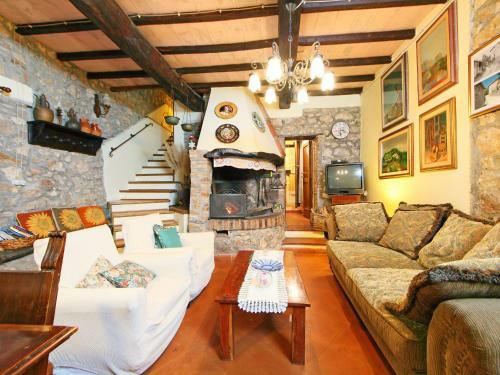 Holiday Home Il Casale Monticiano