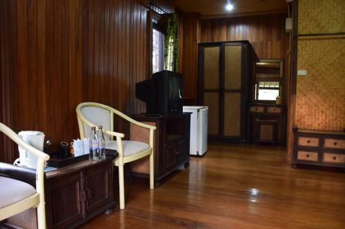 Lodge Indie House @ Maerim