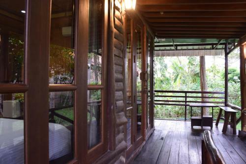 Lodge Indie House @ Maerim