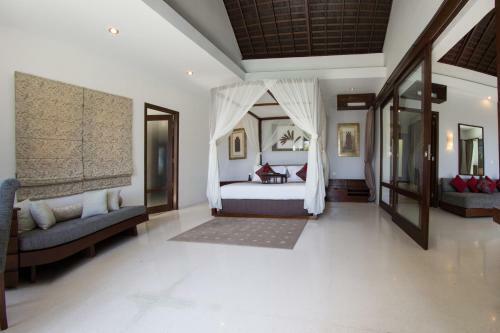 Villa Seratus