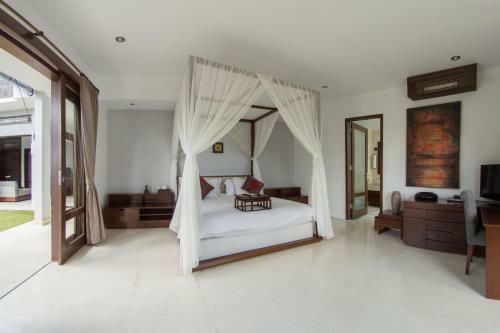 Villa Seratus