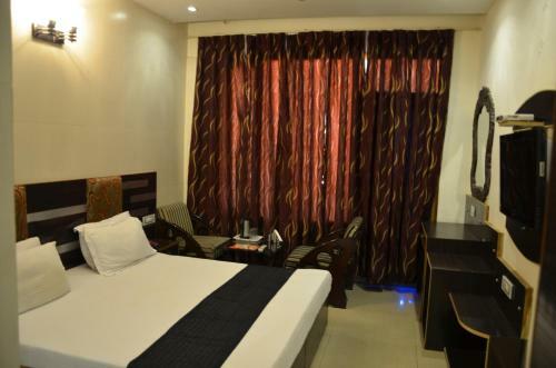 Hotel Citi Heights