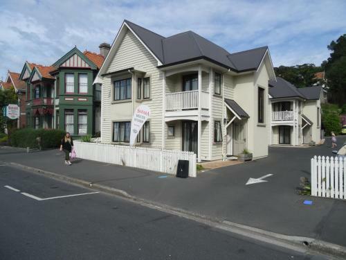 Sahara Guesthouse & Motel