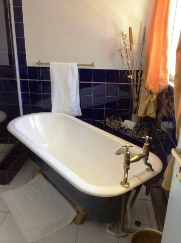 Hostal Villa Surprise