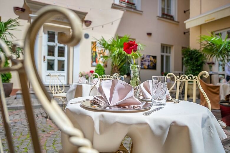 Imperial Hotel & Restaurant