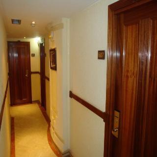 Hotel Zahrat Al Jabal