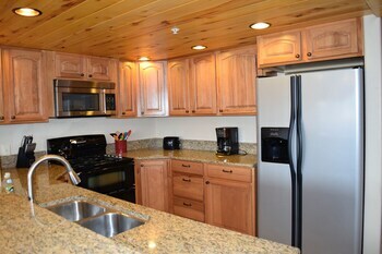 The Lodge At Duck Creek
