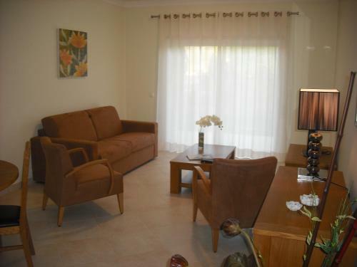 Hostal Oasis Parque Country Club
