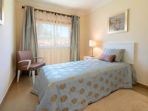 Hostal Oasis Parque Country Club