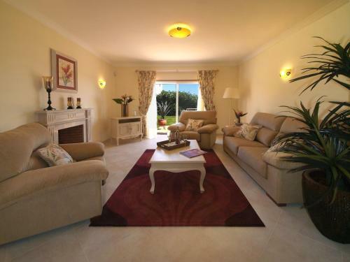 Hostal Oasis Parque Country Club