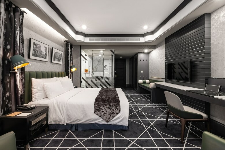 Grand Victoria Hotel