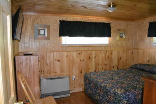 Hotel Channel Waterfront Cottages