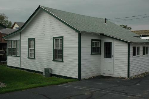 Hotel Channel Waterfront Cottages