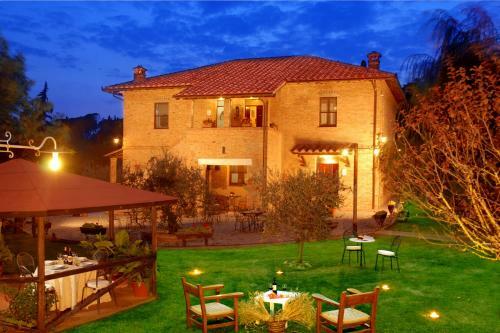 Agroturismo La Contea Farmhouse