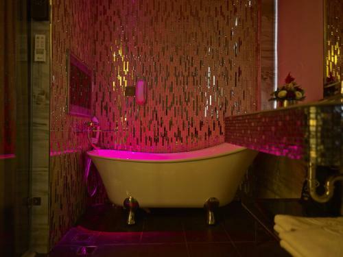 Beauty Hotels Taipei - Hotel Bfun