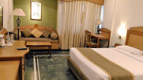 Hotel Taj Tristar