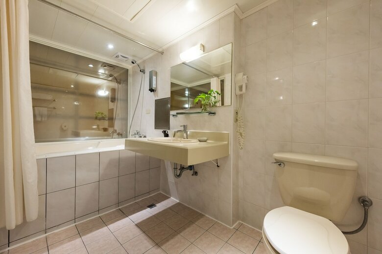 Forward Suites Hotel