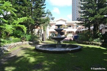 Tagaytay Country Hotel
