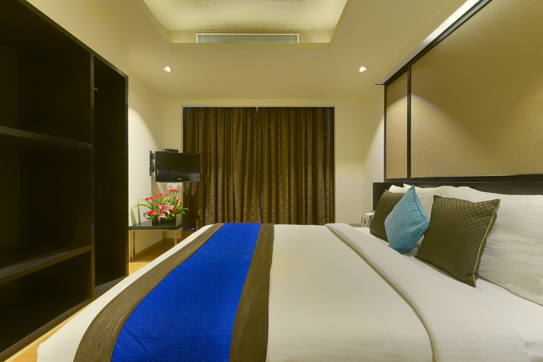 Hotel Davanam Sarovar Portico Suites