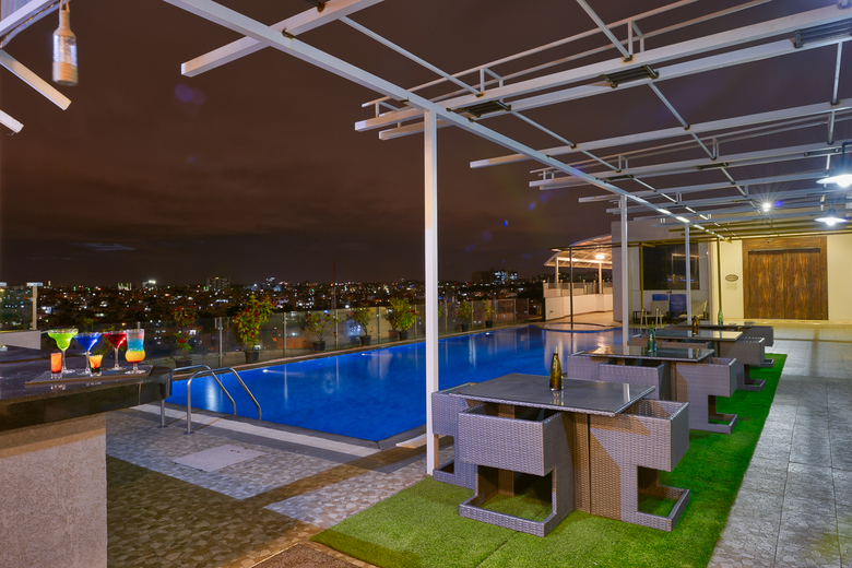 Hotel Davanam Sarovar Portico Suites