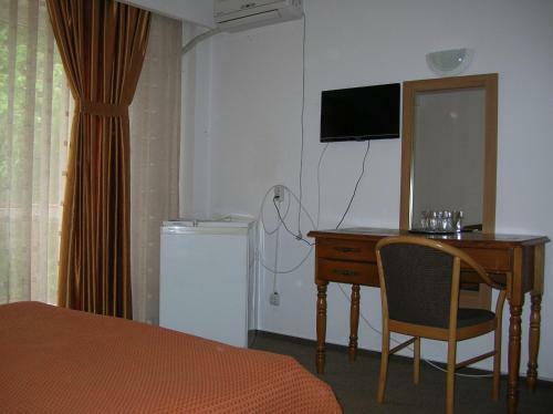 Federa?ia Rom�n? De Scrim? - Hotel Floreta De Aur