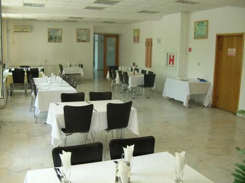 Federa?ia Rom�n? De Scrim? - Hotel Floreta De Aur