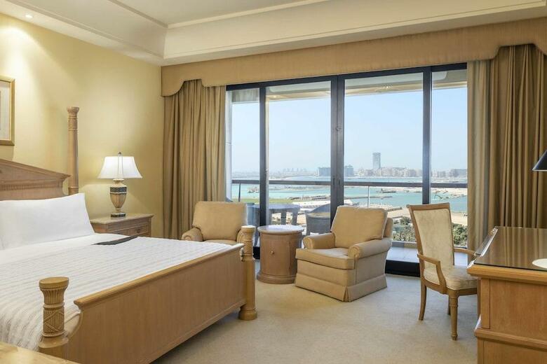 Hotel Le Royal Meridien Beach Resort And Spa