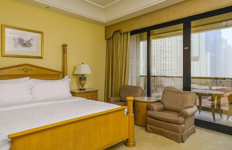 Hotel Le Royal Meridien Beach Resort And Spa