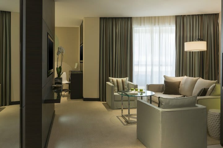 Hotel Le Royal Meridien Beach Resort And Spa