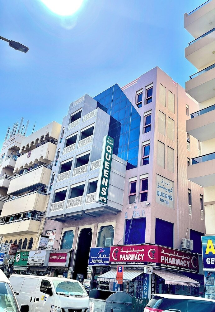 Queens Hotel