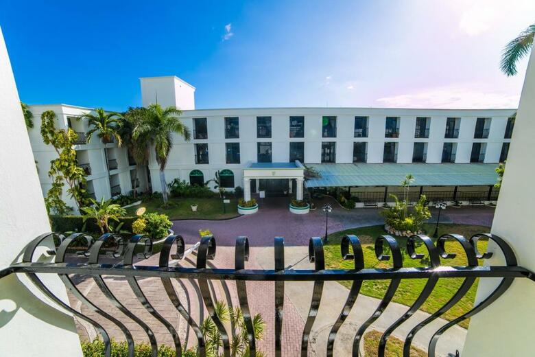 Hotel Knutsford Court