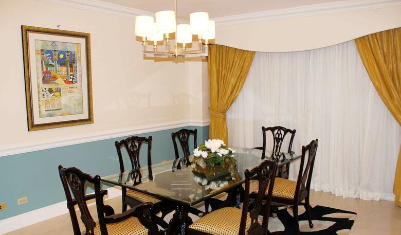 The Courtleigh Hotel