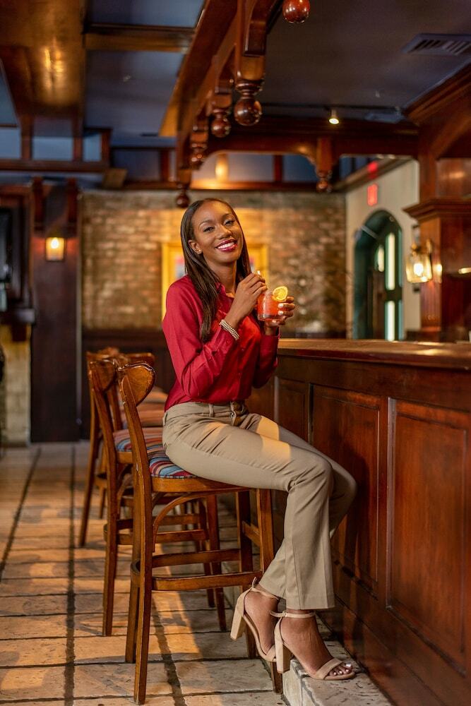 The Courtleigh Hotel