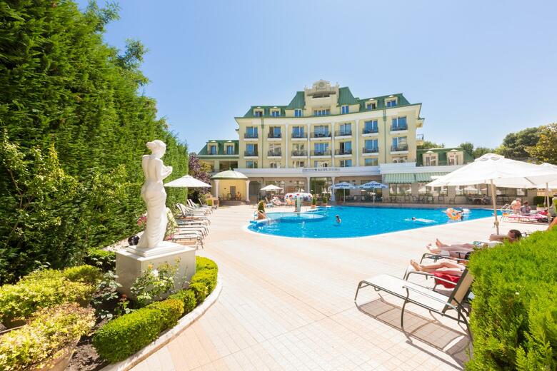 Hotel Romance