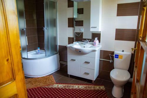 Hostal Pensiunea Covaciu