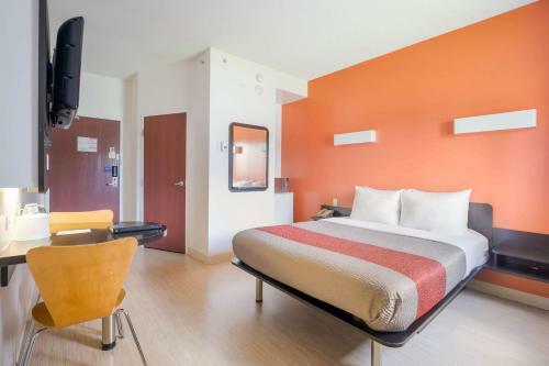 Motel 6 Kingston Ontario