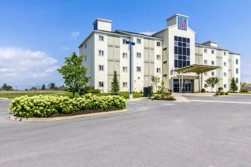Motel 6 Kingston Ontario