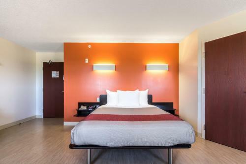 Motel 6 Kingston Ontario