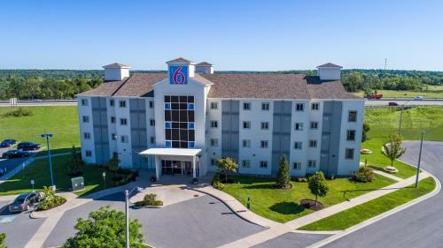 Motel 6 Kingston Ontario