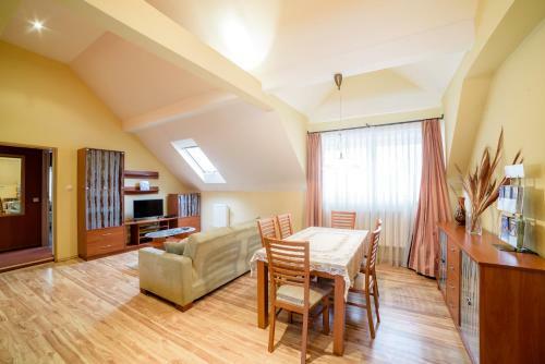 Park Apartment