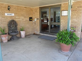Garden City Motor Inn