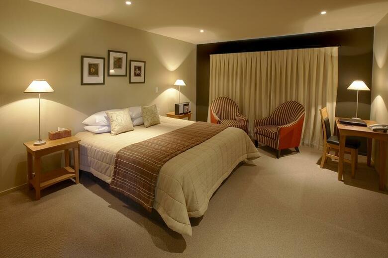 Distinction Fox Glacier - Te Weheka Boutique Hotel