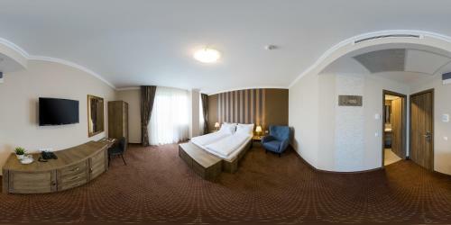 Sky Hotel