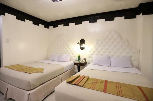 Camelot Hotel