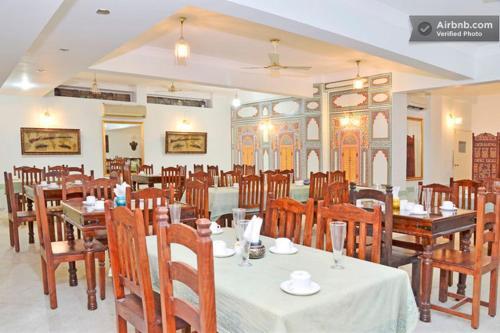 Bed & Breakfast Rani Mahal Hotel