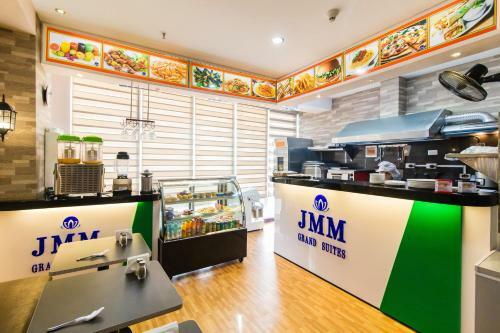 Jmm Apartment Suites