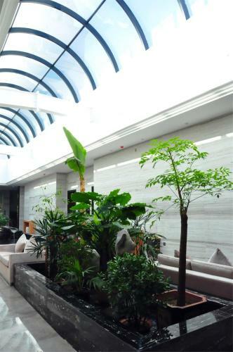 Baotou West Lake Hotel