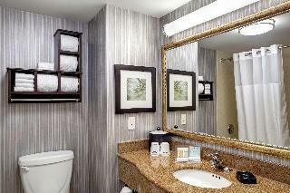 Hotel Hampton Inn & Suites By Hilton Toronto Airport
